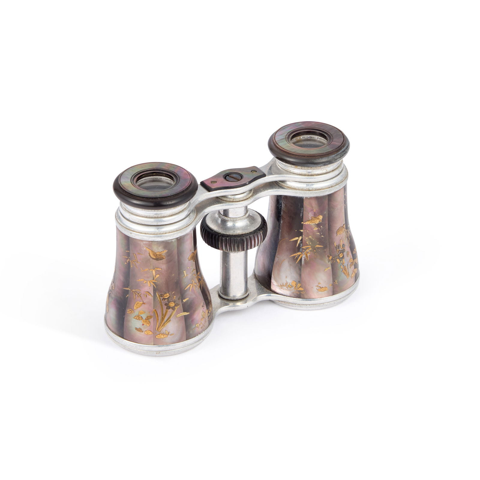 A PAIR OF EARLY 20TH CENTURY FRENCH OPERA GLASSES SIGNED LAFONTAINE, 18, PALAIS-ROYAL, PARIS: A PAIR OF EARLY 20TH CENTURY FRENCH OPERA GLASSES SIGNED LAFONTAINE, 18, PALAIS-ROYAL, PARIS decorated with Japanese lacquer on abalone and engraved with a monogram. 10.5cm wide