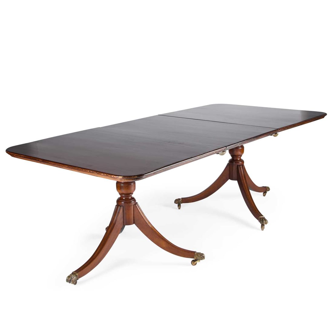 A GEORGIAN STYLE MAHOGANY TWIN PEDESTAL DINING TABLE (1 of 1)