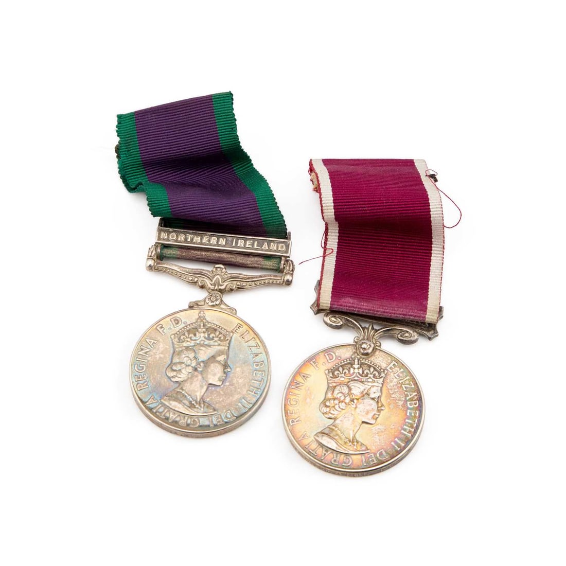 AN ELIZABETH II MEDAL PAIR (1 of 1)
