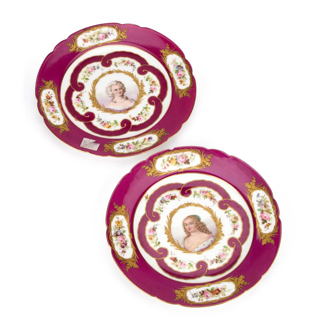 A PAIR OF LIMOGES PORCELAIN PORTRAIT PLATES LATE 19TH CENTURY (1 of 2)