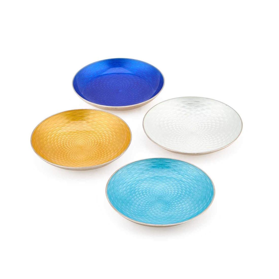 V A SET OF FOUR DANISH SILVER AND GUILLOCHÉ ENAMEL DISHES (1 of 2)