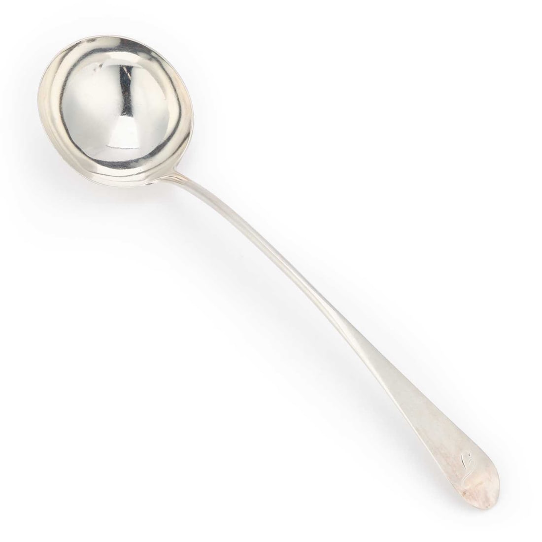 A LARGE GEORGE III SCOTTISH SILVER SOUP LADLE (1 of 2)