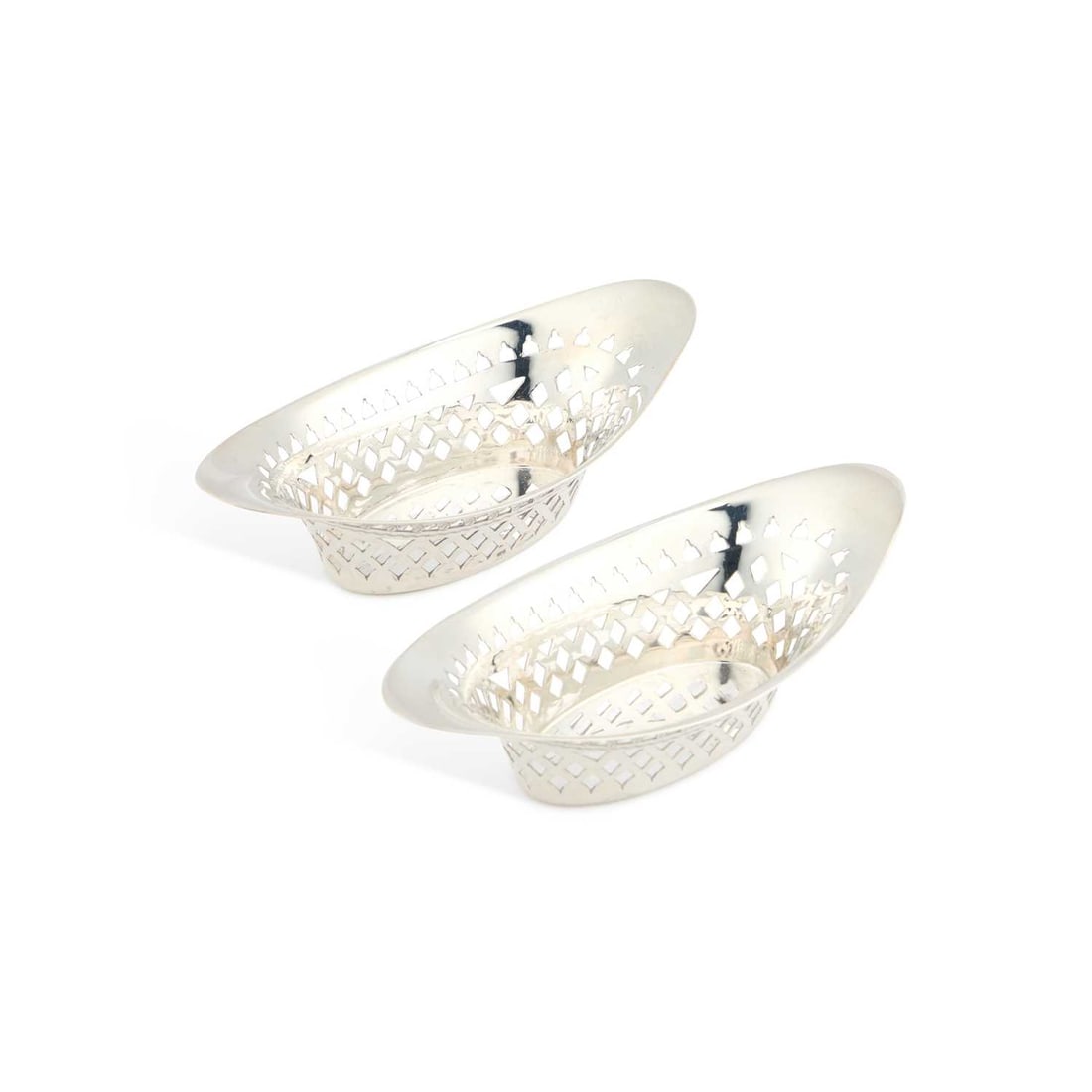 A PAIR OF LATE VICTORIAN PIERCED SILVER BON BON DISHES (1 of 1)