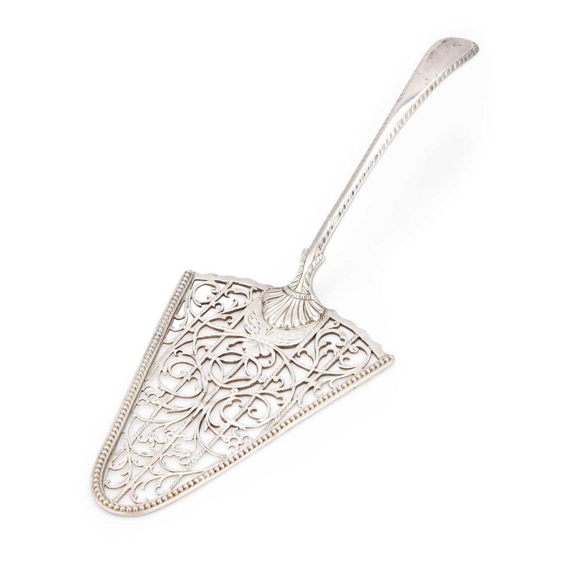 A GEORGE III SILVER PUDDING SLICE (1 of 1)