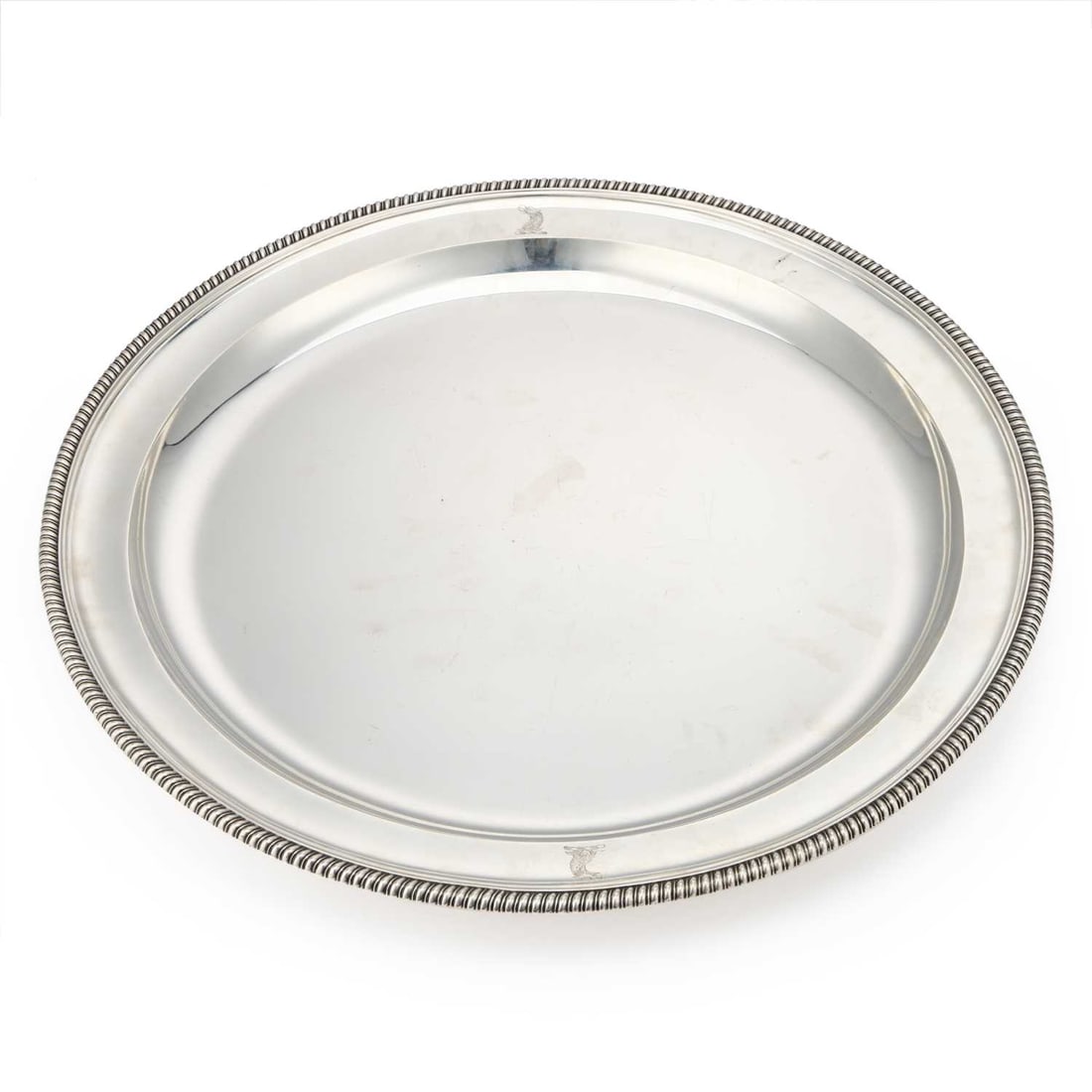 A MASSIVE GEORGE III SILVER SERVING DISH (1 of 4)