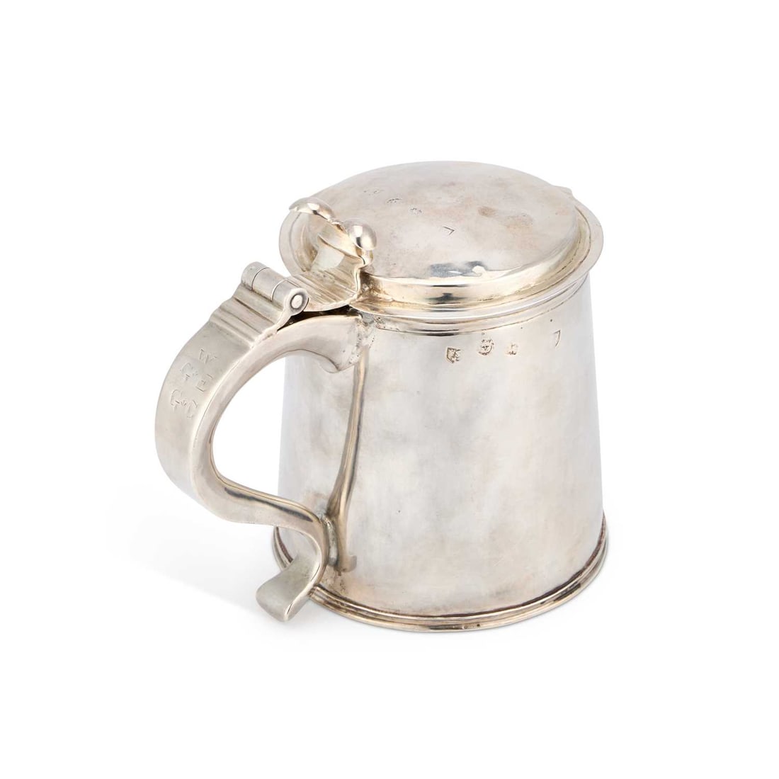 A CHARLES II SILVER TANKARD (1 of 1)