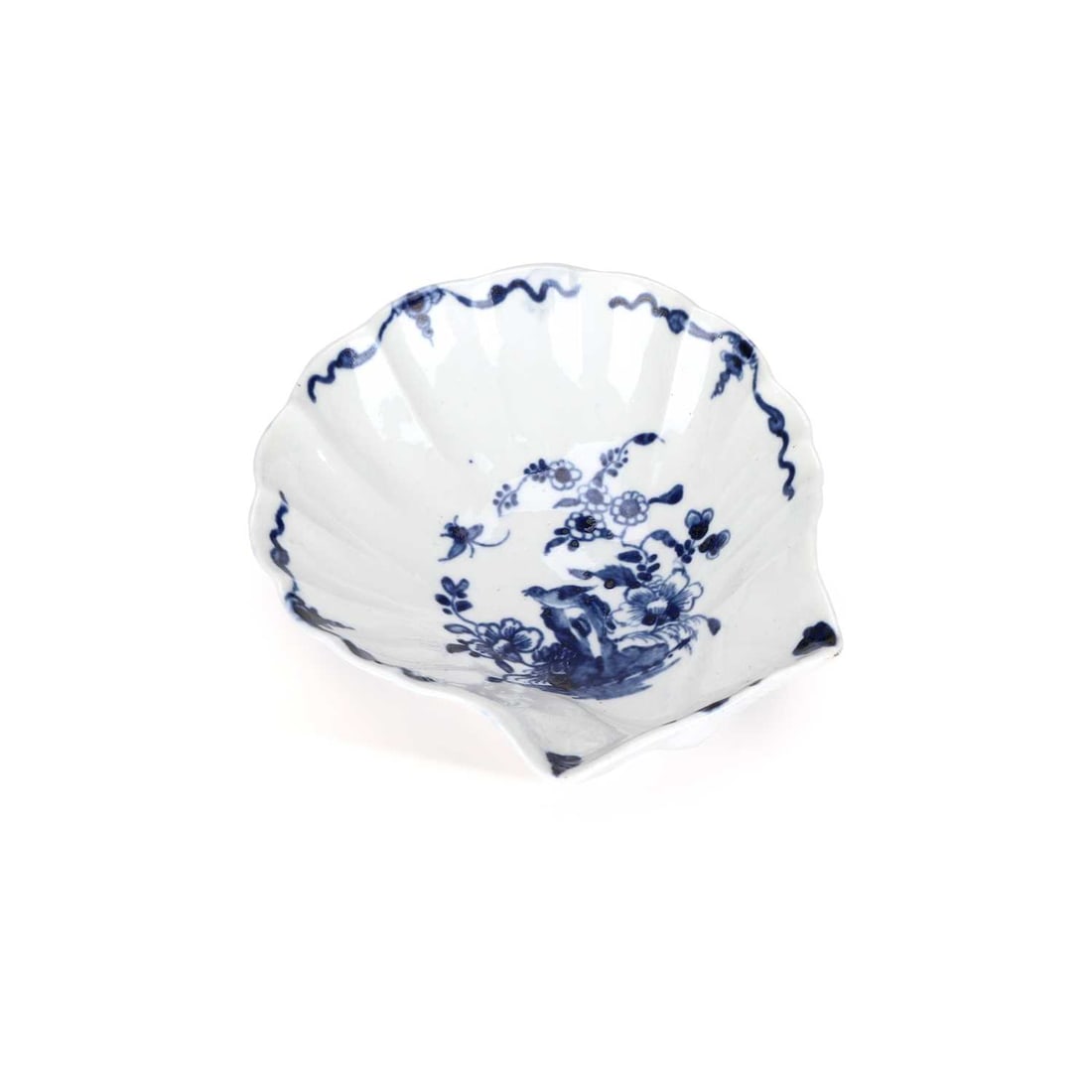 A WORCESTER PORCELAIN SCALLOP SHELL DISH CIRCA 1756 (1 of 4)