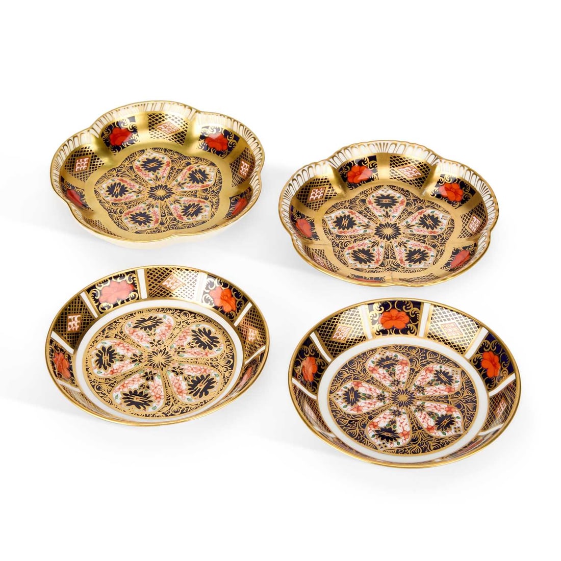 A GROUP OF ROYAL CROWN DERBY DISHES CIRCA 1965 (1 of 1)