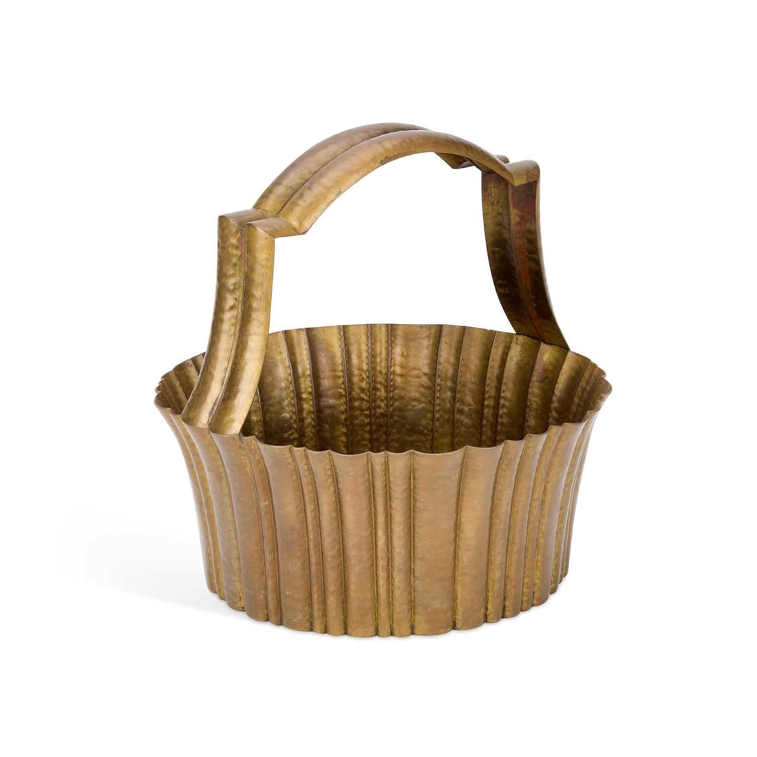 WIENER WERKSTÄTTE AN AUSTRIAN BRASS BASKET: WIENER WERKSTÄTTE AN AUSTRIAN BRASS BASKET designed by Josef Hoffmann, circa 1920s, scalloped circular with flared rim and fixed handle, spot-hammered throughout, stamped marks to base. 19cm diameter