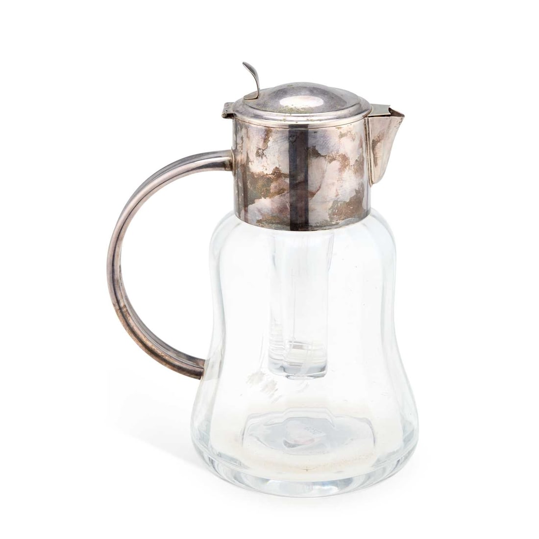 A LARGE SILVER PLATE-MOUNTED GLASS LEMONADE JUG (1 of 1)