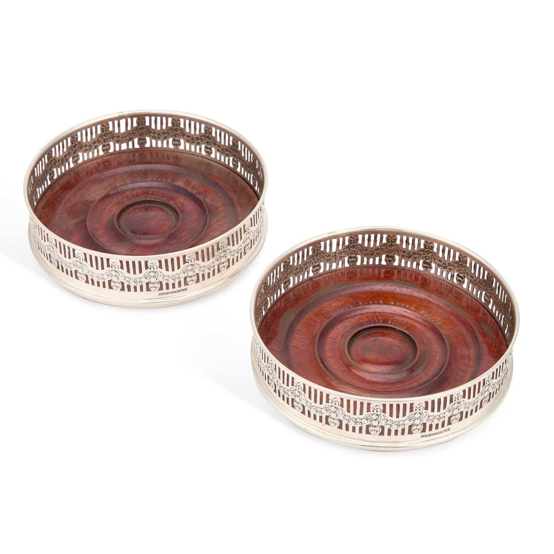 A PAIR OF ELIZABETH II SILVER WINE COASTERS (1 of 2)