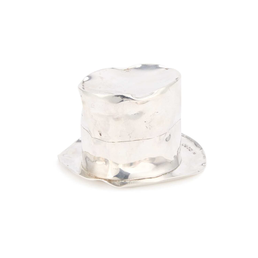 A VICTORIAN SILVER MODEL OF A TOP HAT (1 of 3)