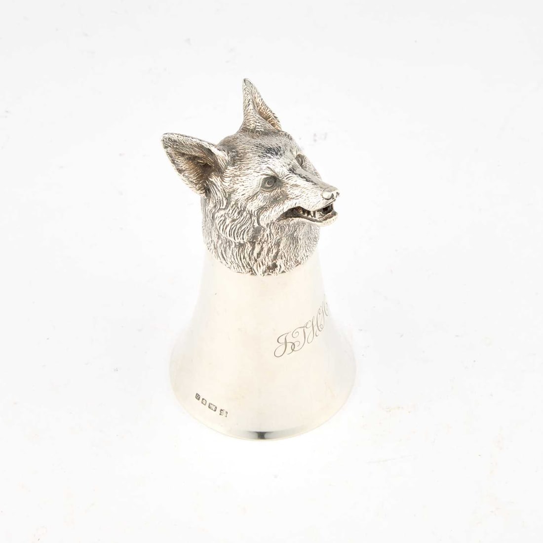 A FINE GEORGE III SILVER FOX HEAD STIRRUP CUP (1 of 2)