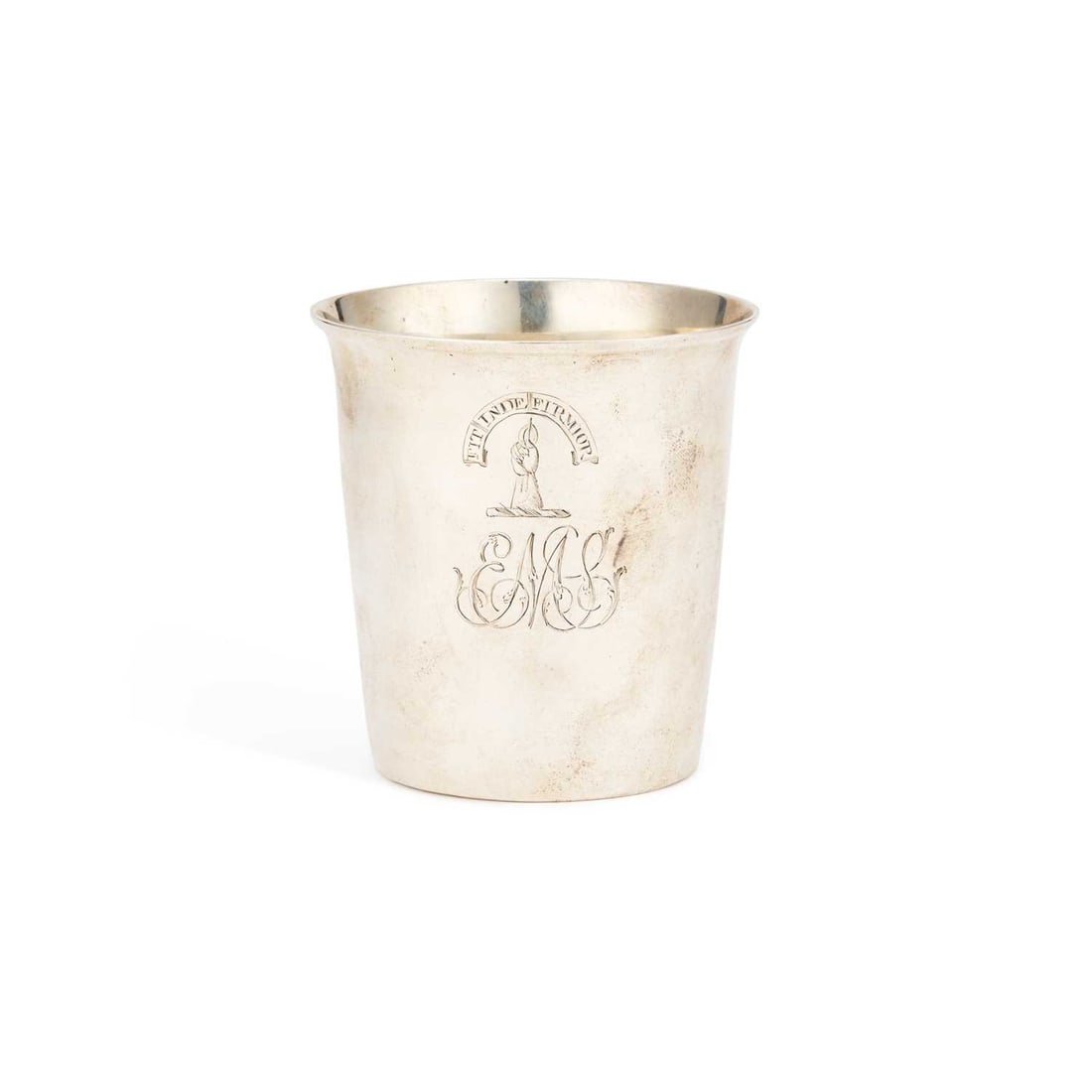 A GEORGE III SILVER BEAKER (1 of 2)