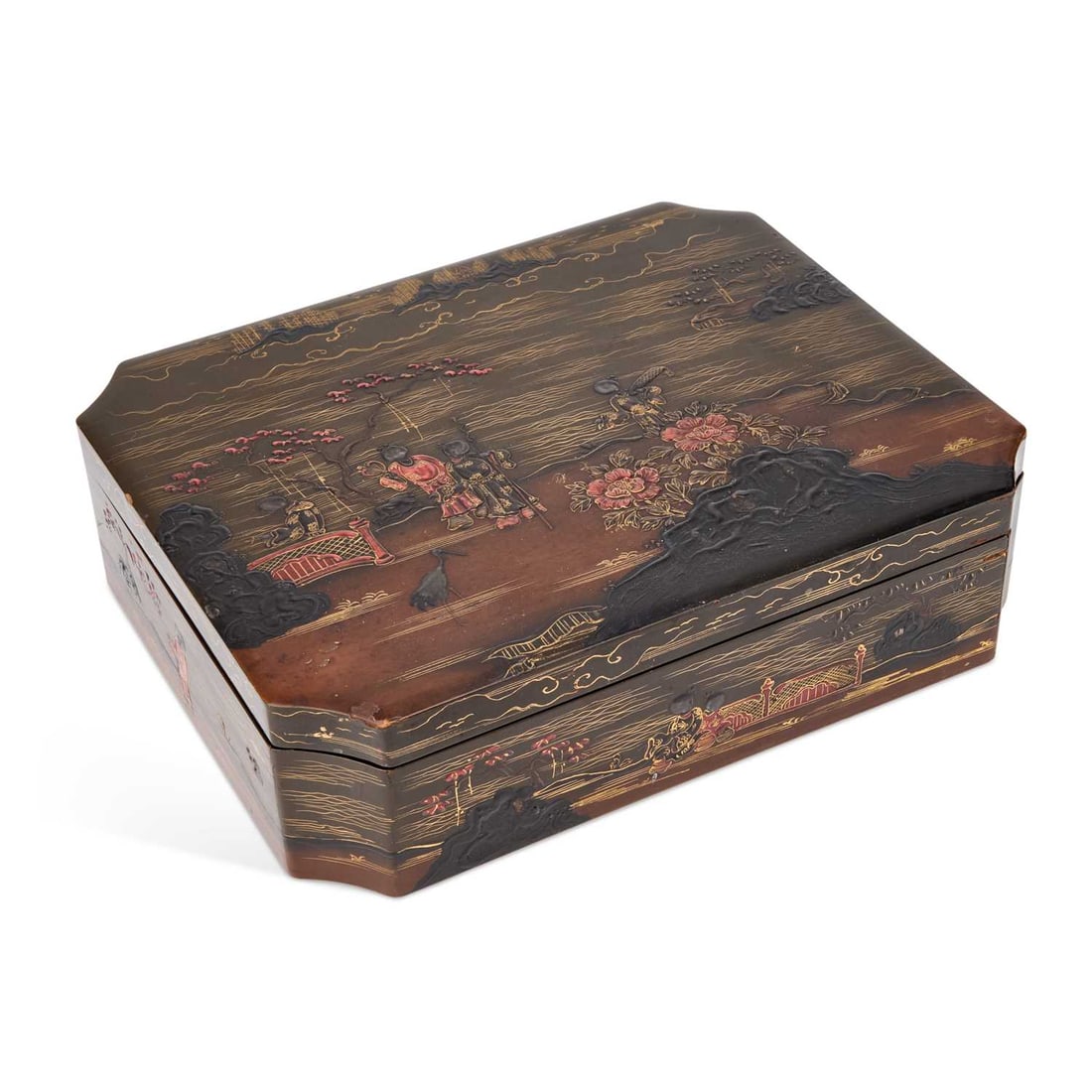 A CHINESE LACQUER BOX AND COVER CIRCA 1820 (1 of 1)