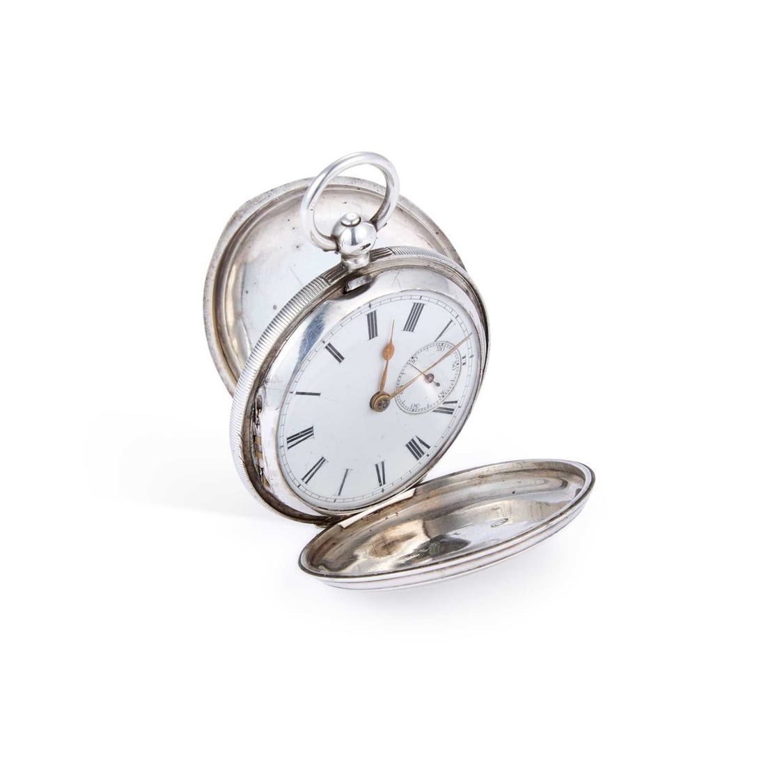 A SILVER FULL HUNTER POCKET WATCH: A SILVER FULL HUNTER POCKET WATCH the white enamel dial with Roman indices and outer minute track, sub-seconds dial at the 6 o'clock position, gilt hands, the hinged front cover with engine-turned dec