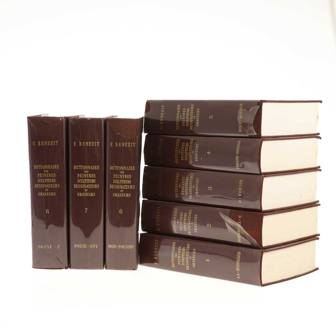 E. BÉNÉZIT DICTIONNAIRE DES PEINTRES, SCULPTEURS, DESSINATEURS ET GRAVEURS: E. BÉNÉZIT DICTIONNAIRE DES PEINTRES, SCULPTEURS, DESSINATEURS ET GRAVEURS eight volumes, pub. 1966, bound in burgundy cloth with gilt-lettered spines and covers, dust jackets. (8)
