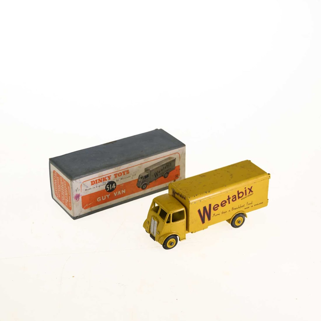 A DINKY 514 GUY VAN DIECAST MODEL WITH WEETABIX LIVERY: A DINKY 514 GUY VAN DIECAST MODEL WITH WEETABIX LIVERY boxed. 13.2cm long