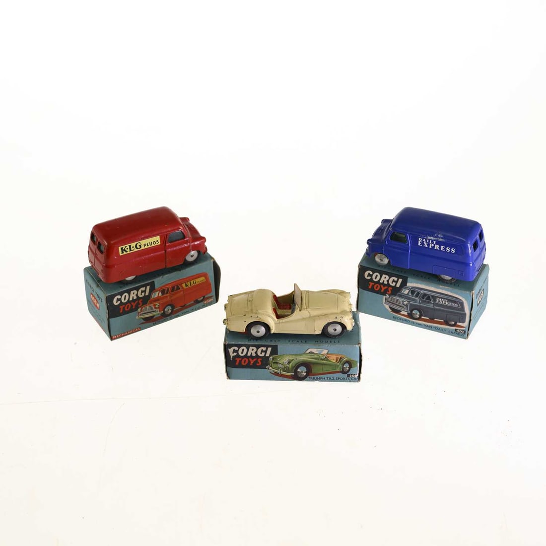 THREE CORGI DIECAST MODELS (1 of 1)