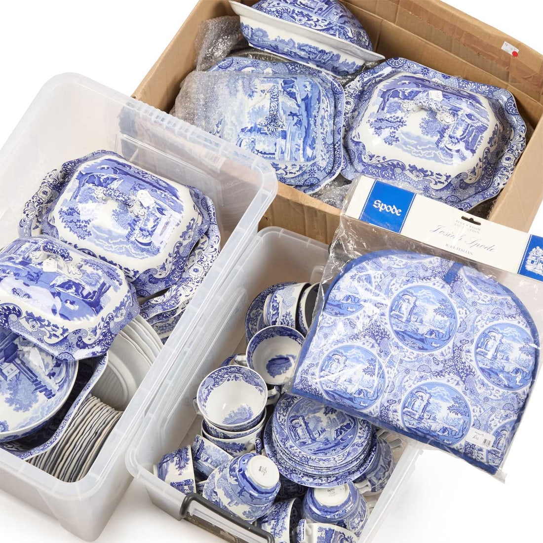 A LARGE QUANTITY OF SPODE ITALIAN DINNER WARES (1 of 1)