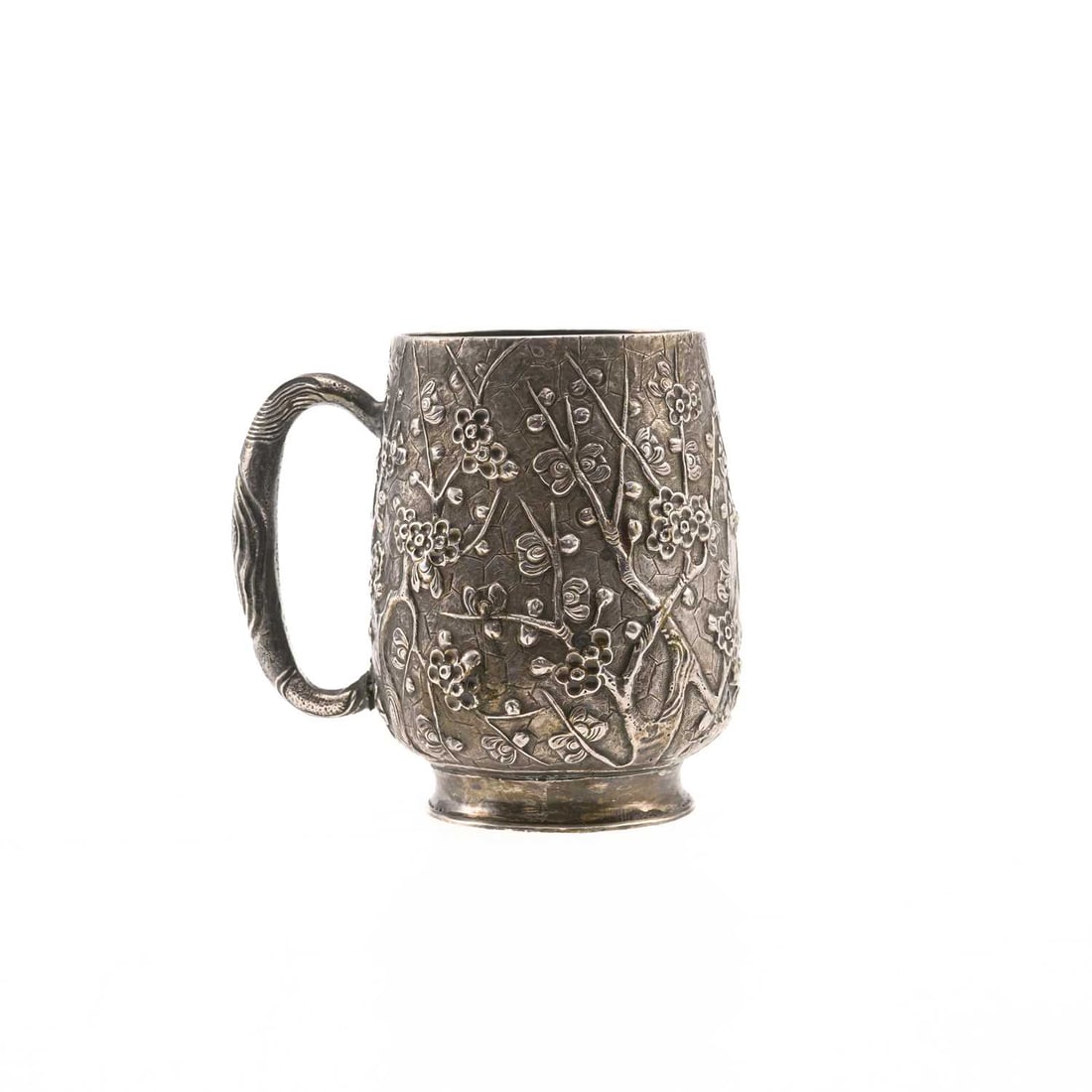 A CHINESE EXPORT SILVER MUG - 2