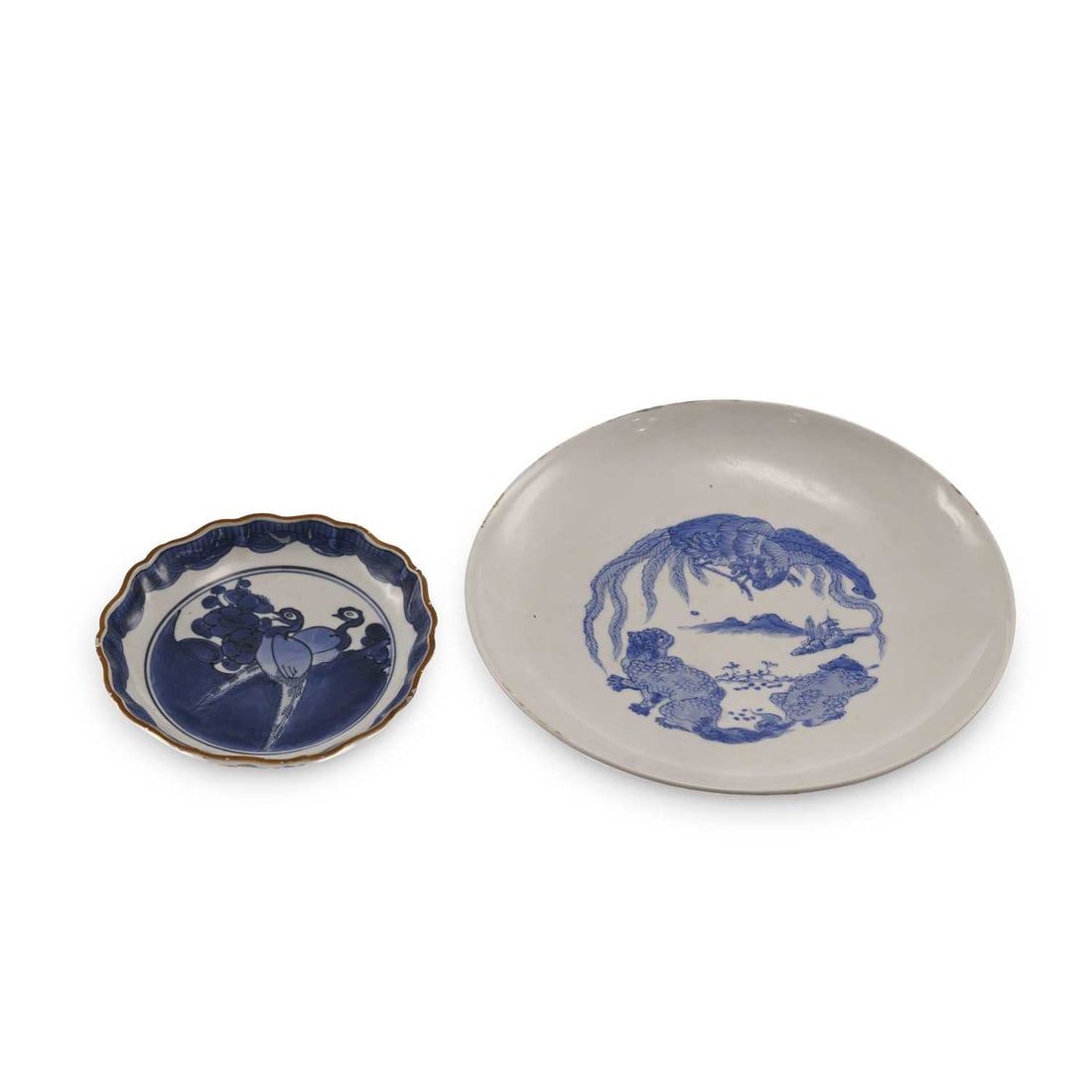 TWO JAPANESE PORCELAIN DISHES EDO PERIOD (1 of 4)