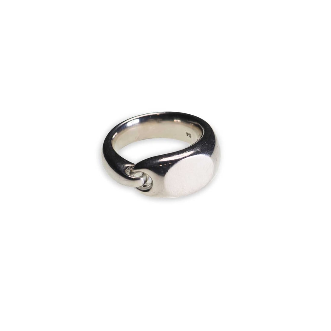 JACQUELINE RABUN FOR GEORGE JENSEN, A DANISH SILVER 'REFLECT' RING: JACQUELINE RABUN FOR GEORGE JENSEN, A DANISH SILVER 'REFLECT' RING model 652C, of interlocking design, hallmarked. Ring size N,15.5 grams Good condition