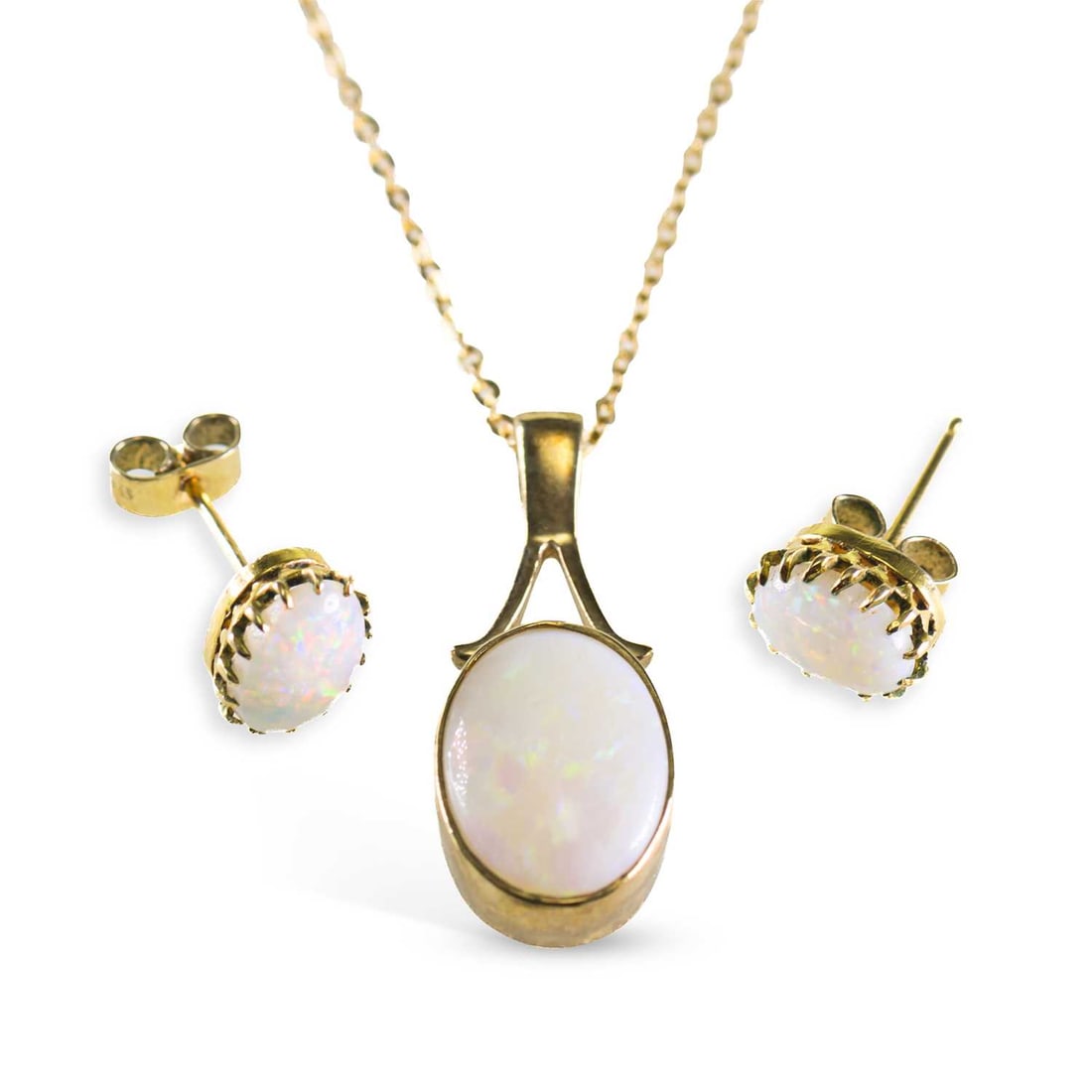 A 9 CARAT GOLD OPAL PENDANT NECKLACE AND A PAIR OF EARRINGS: A 9 CARAT GOLD OPAL PENDANT NECKLACE AND A PAIR OF EARRINGS the pendant as an oval opal to a split bail to a fine chain, the earrings with post fittings, both hallmarked. (2) Pendant 2.3cm long, earri