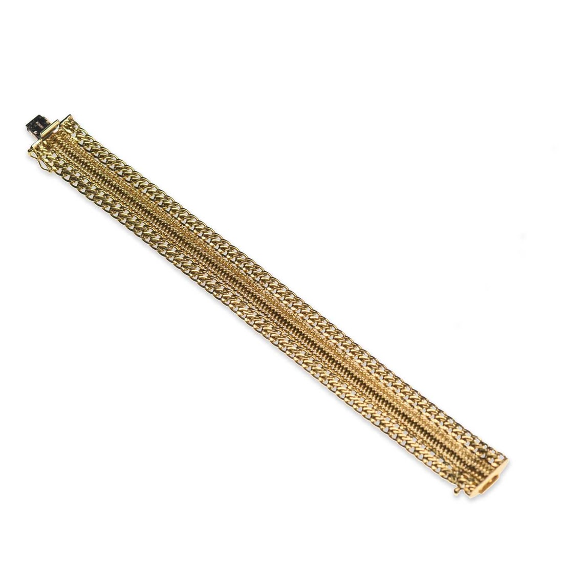 A FANCY LINK BRACELET: A FANCY LINK BRACELET of flexible double belcher links, stamped '750'. 19cm long, 1.8cm wide, 18.3 grams Good condition