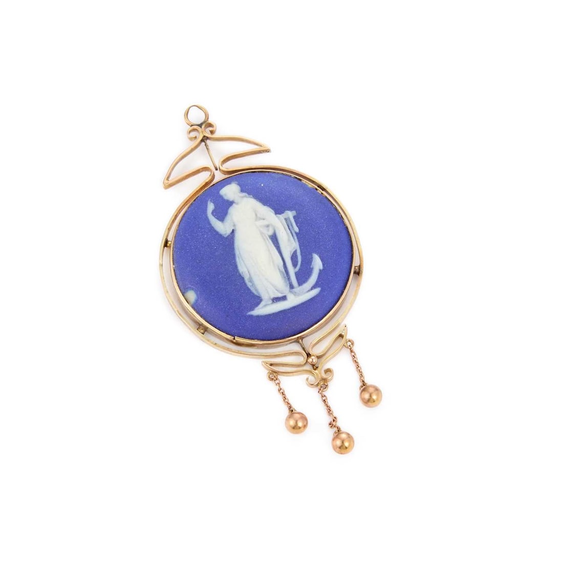 A WEDGWOOD PENDANT (1 of 2)