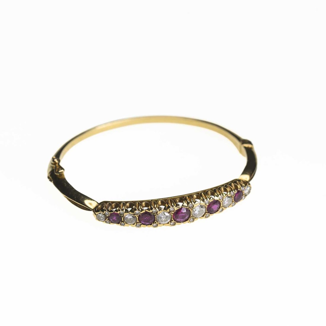 A RUBY AND DIAMOND HINGE-OPENING BANGLE - 2