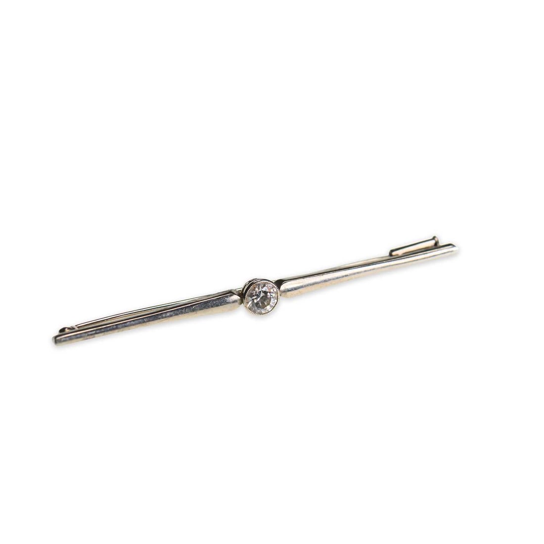 A SOLITAIRE DIAMOND BAR BROOCH: A SOLITAIRE DIAMOND BAR BROOCH a round brilliant-cut diamond in a milgrain setting, to a tapering bar, unmarked. Estimated diamond weight 0.40 carat, 3.4 grams Good condition. XRF tests as 14 carat go