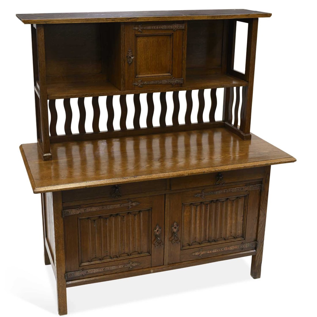 AN ARTS AND CRAFTS OAK SIDEBOARD (1 of 1)