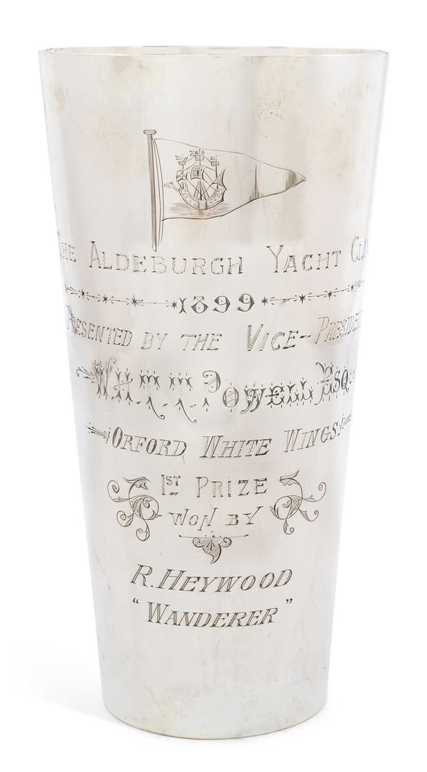 A LARGE LATE VICTORIAN SILVER PRESENTATION BEAKER / VASE (1 of 2)