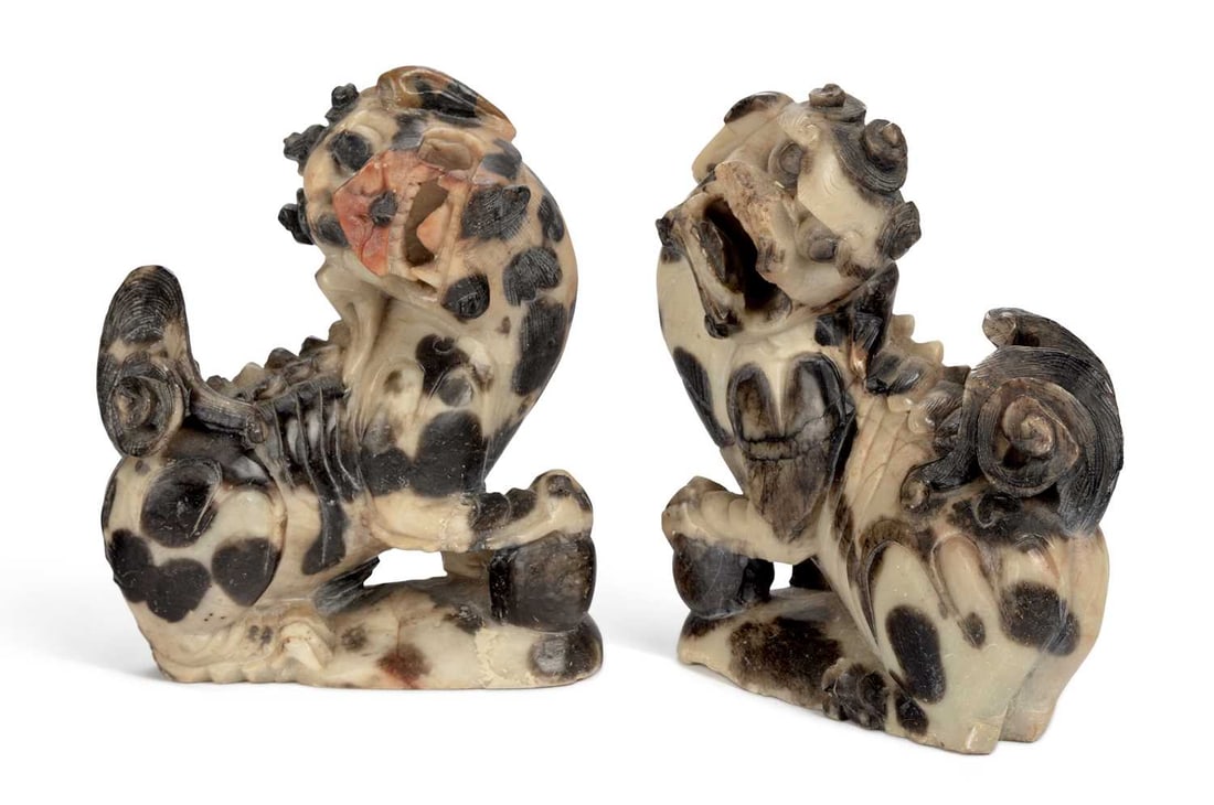 A PAIR OF CHINESE SOAPSTONE LION DOGS CIRCA 1900 (1 of 2)