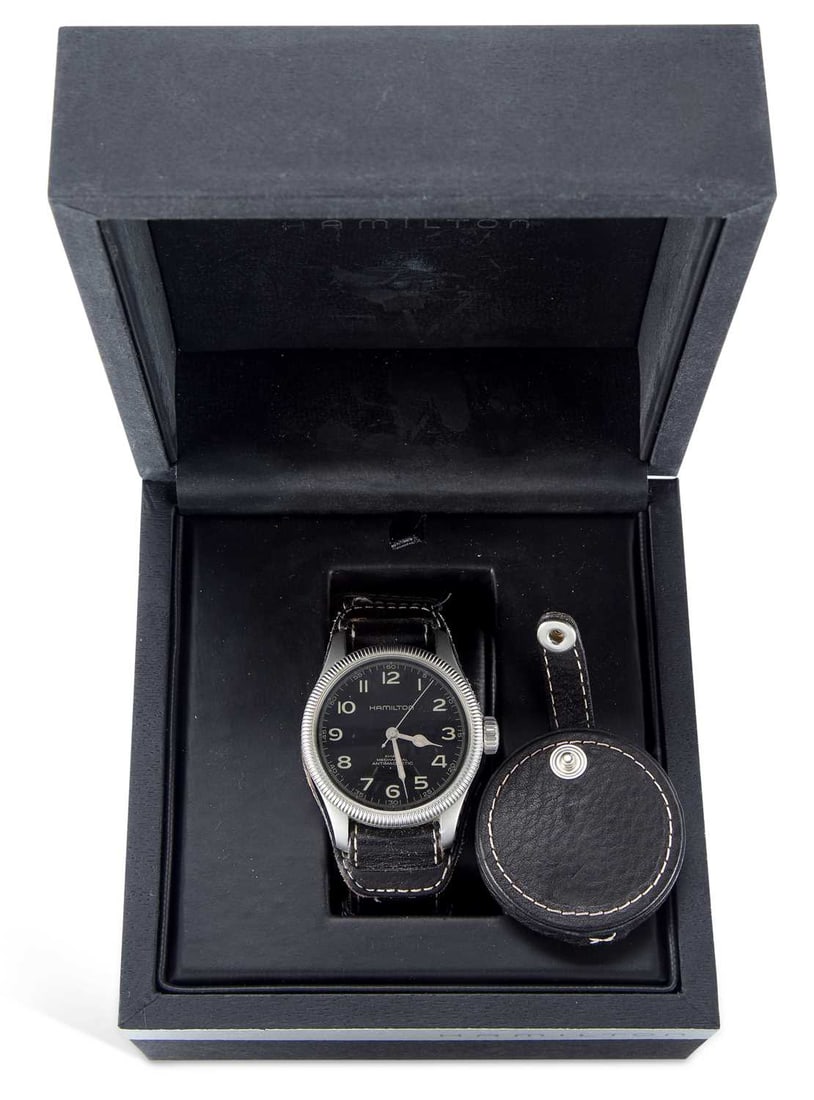 A GENTS STEEL HAMILTON KHAKI STRAP WATCH (1 of 1)
