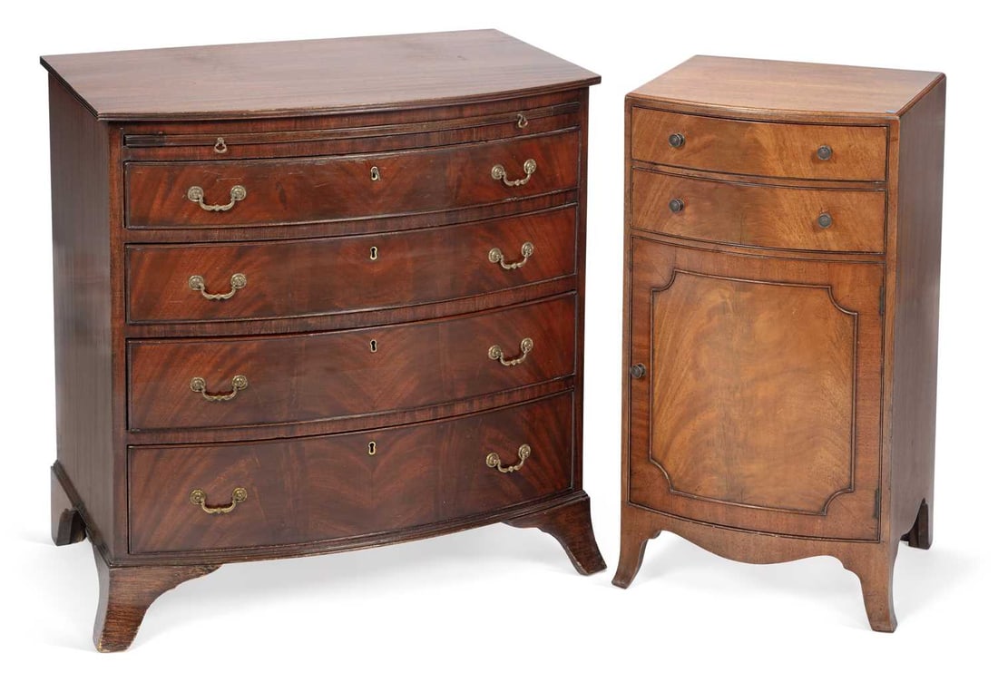A GEORGE III STYLE MAHOGANY BOW FRONT CHEST OF DRAWERS AND A POT CUPBOARD: comprising the chest with a brushing slide above four long graduated drawers with brass swan neck handles, on splayed bracket feet; together with a bow front pot cupboard with two short drawers above 