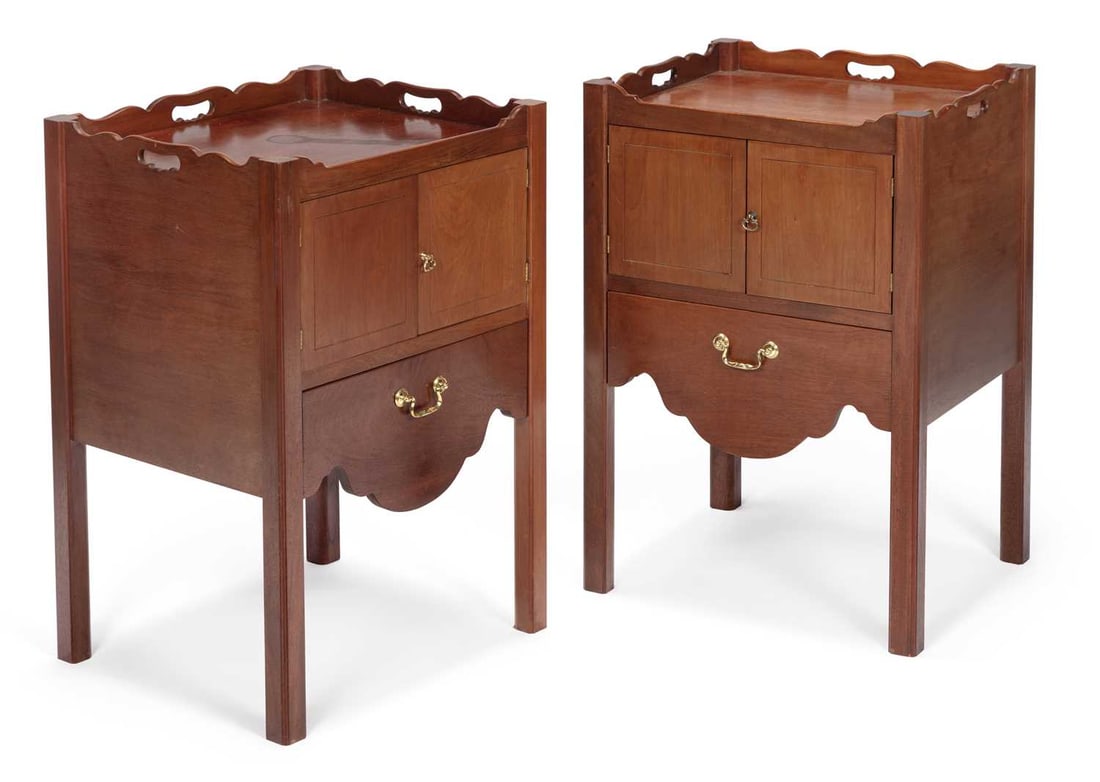 A PAIR OF GEORGE III STYLE MAHOGANY TRAY TOP BEDSIDE CUPBOARDS (1 of 1)