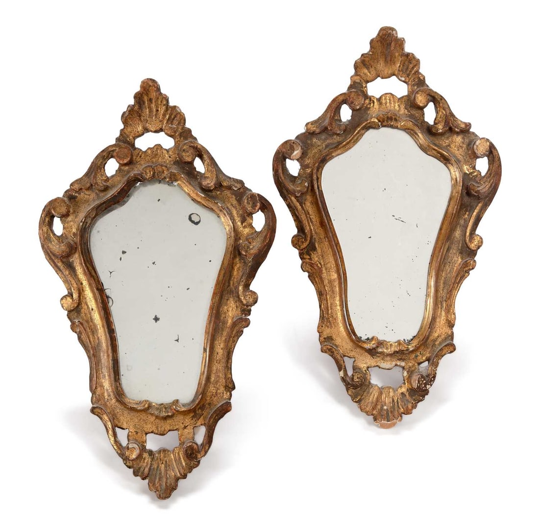 A PAIR OF 19TH CENTURY CARVED GILTWOOD MIRRORS (1 of 1)
