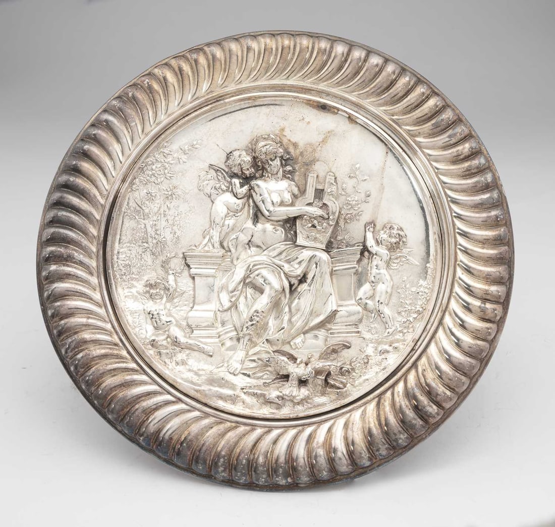 A SILVER-PLATED TAZZA OR PEDESTAL DISH - 2