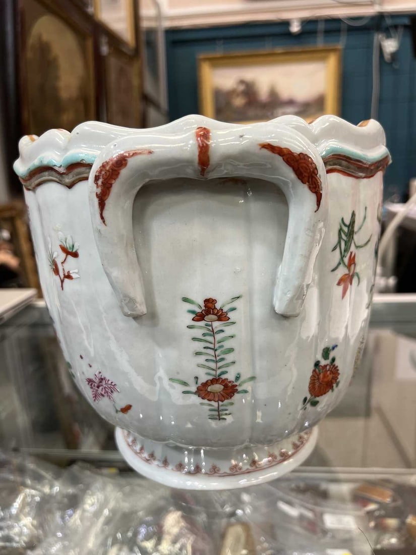 A CHINESE EXPORT FAMILLE ROSE WINE COOLER - 4