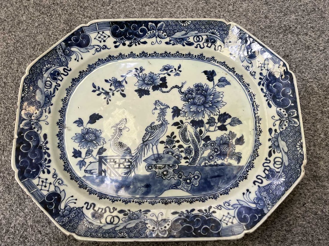 A GROUP OF CHINESE EXPORT PORCELAIN 18TH CENTURY - 2