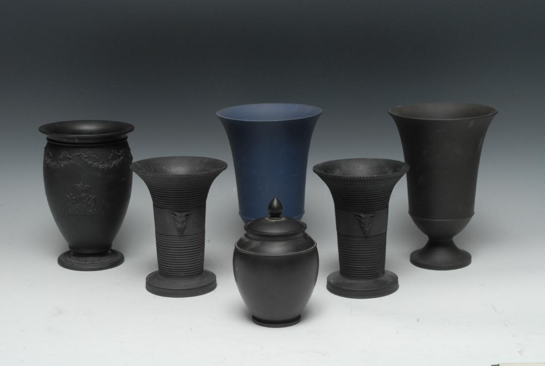 A pair of Wedgwood black basalt flared basket work (1 of 1)