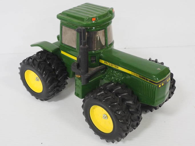 Pacesetter John Deere Tractor Decanter