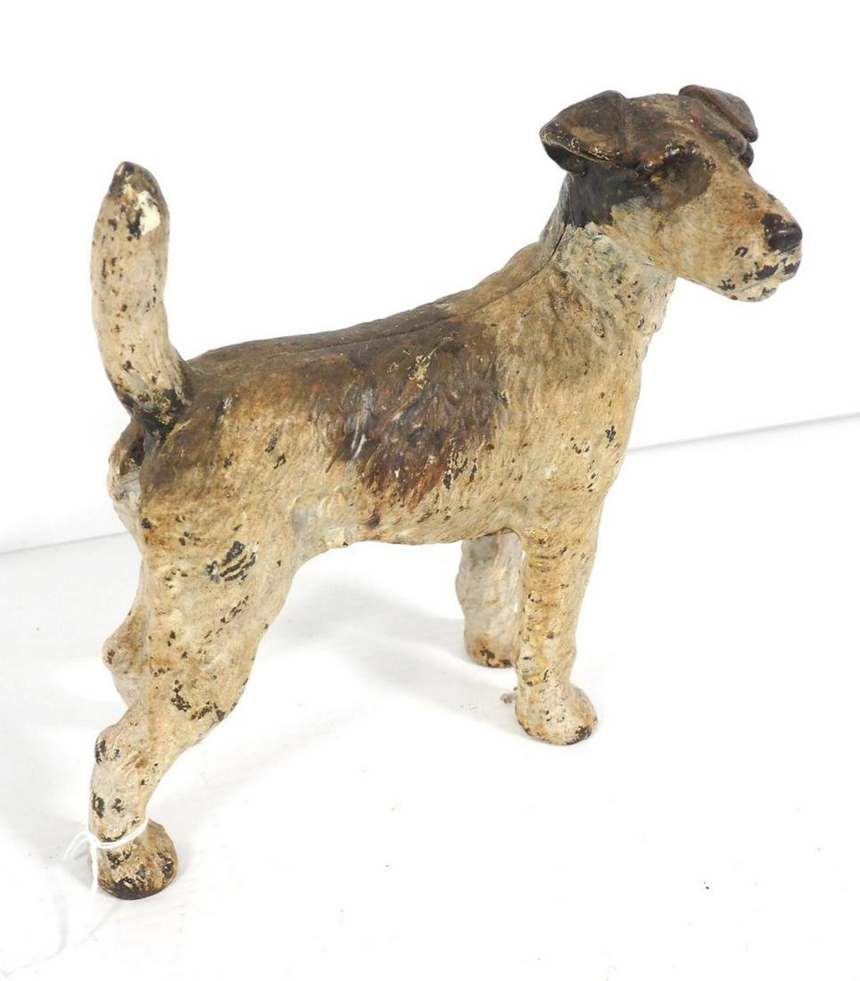 Cast iron dog-shaped door stop: Cast iron dog-shaped door stop