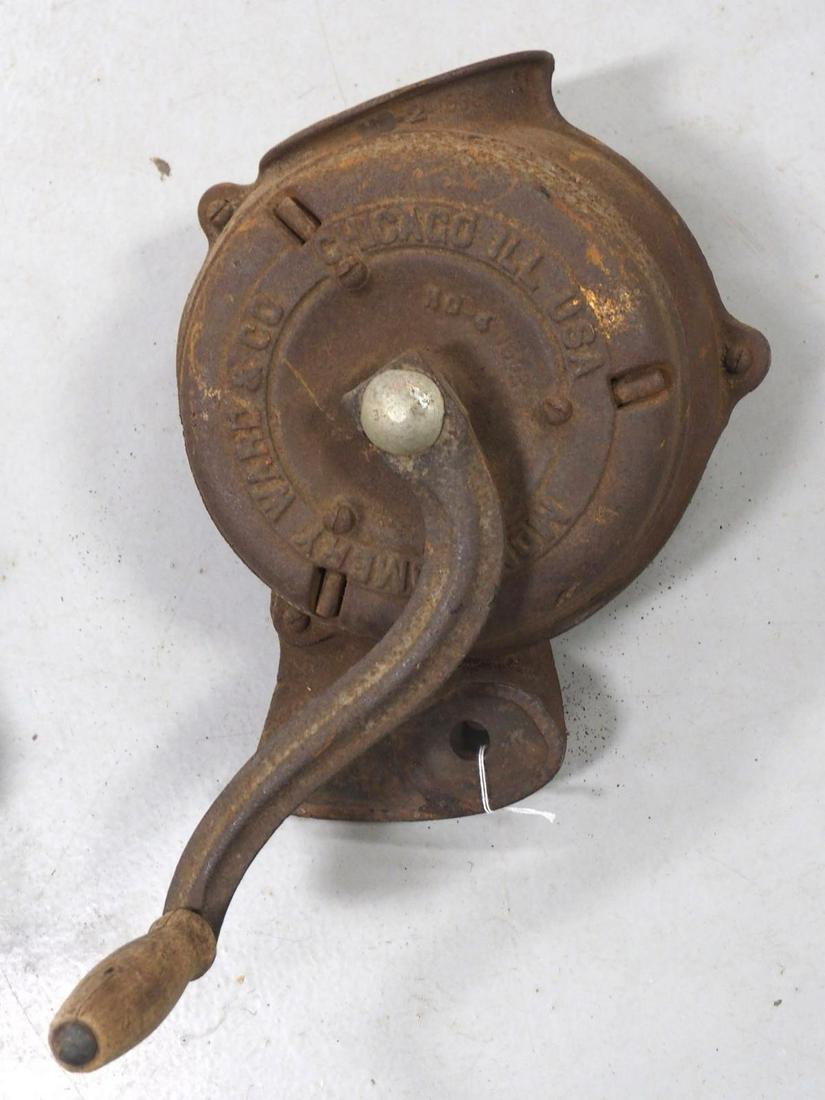 Montgomery Ward box type corn sheller: Montgomery Ward box type corn sheller