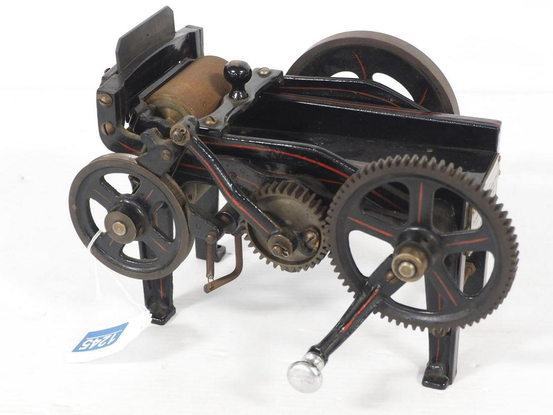 M. Himoff Tobacco Cutting Machine model (1 of 5)