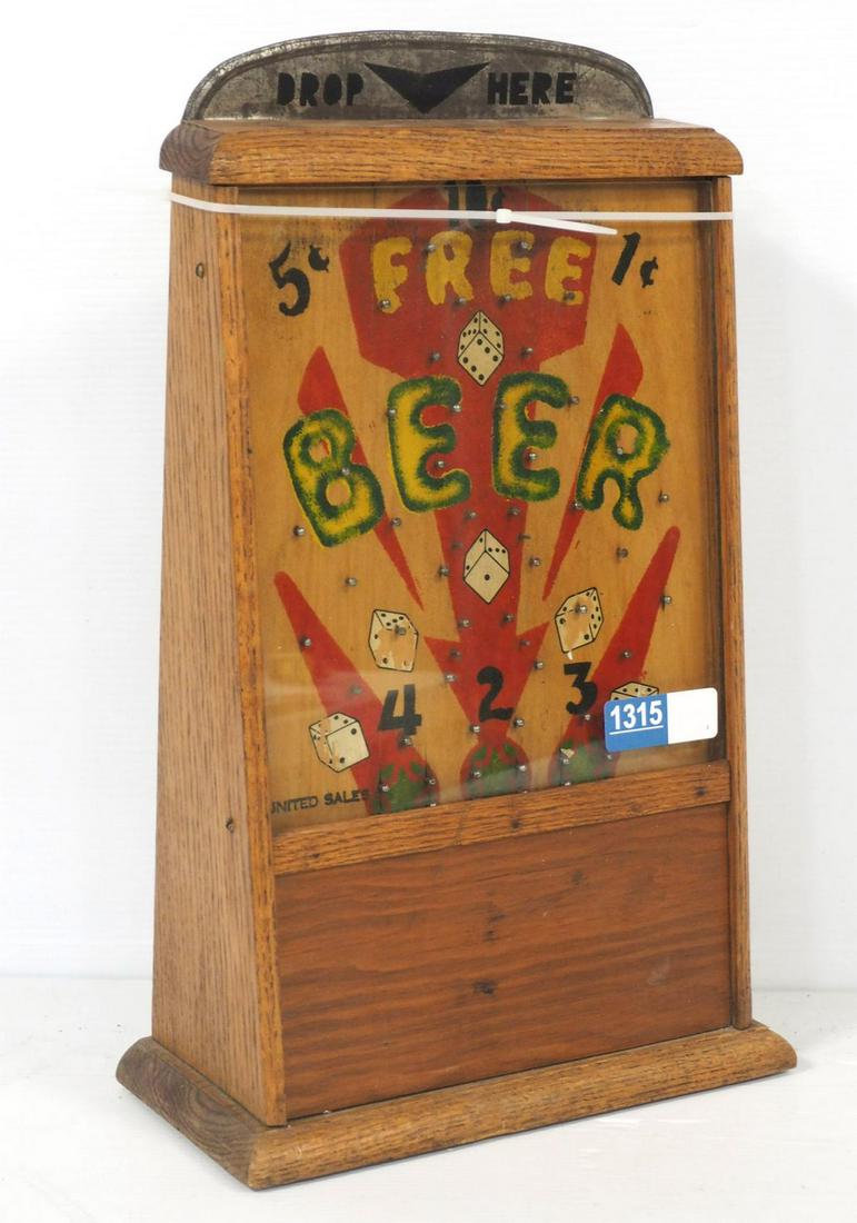 Coin-operated Free Beer game: Wooden coin-operated Free Beer game
