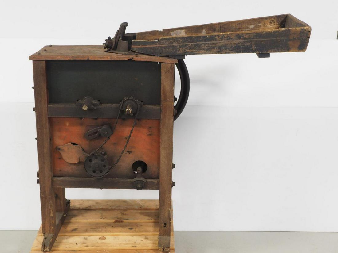 Favorite 2-hole corn sheller: Favorite 2-hole corn sheller- Missing crank handle. Pick-up only.