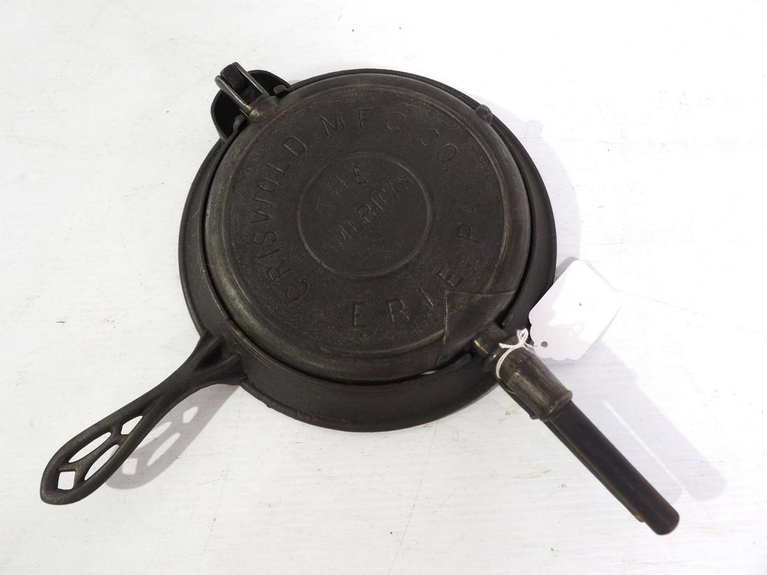 Griswold 'The American' #8 waffle iron (1 of 3)